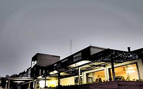 Hotel Gracelands